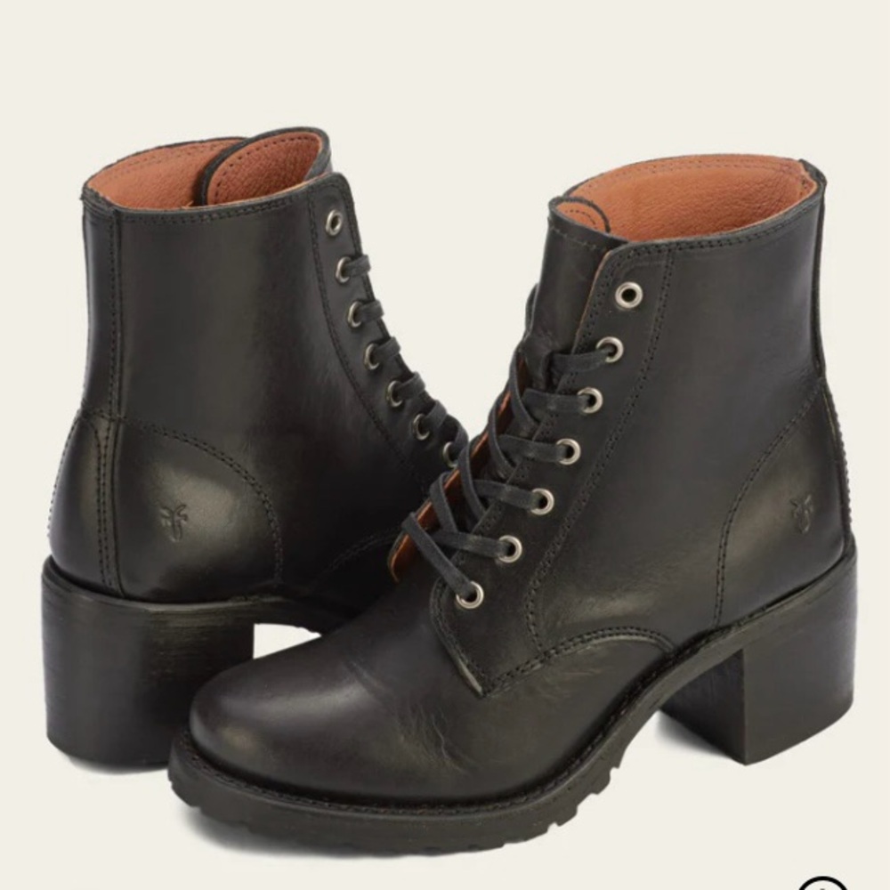 Frye SABRINA 6G LACE UP 7 euc